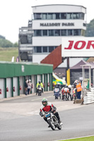 Vintage-motorcycle-club;eventdigitalimages;mallory-park;mallory-park-trackday-photographs;no-limits-trackdays;peter-wileman-photography;trackday-digital-images;trackday-photos;vmcc-festival-1000-bikes-photographs